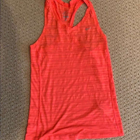 Neon pink Nike tank top - Picture 2 of 2